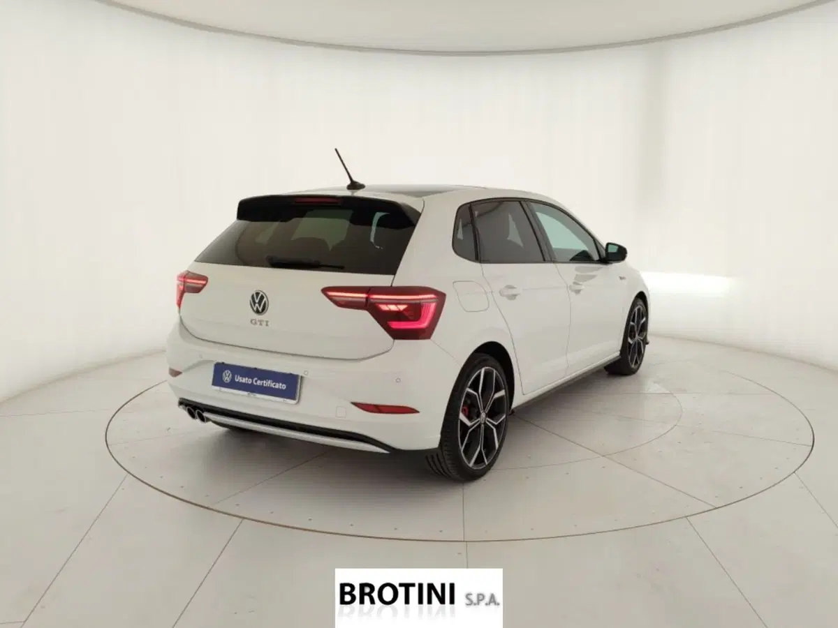Volkswagen Polo usata a Massa-Carrara (3)