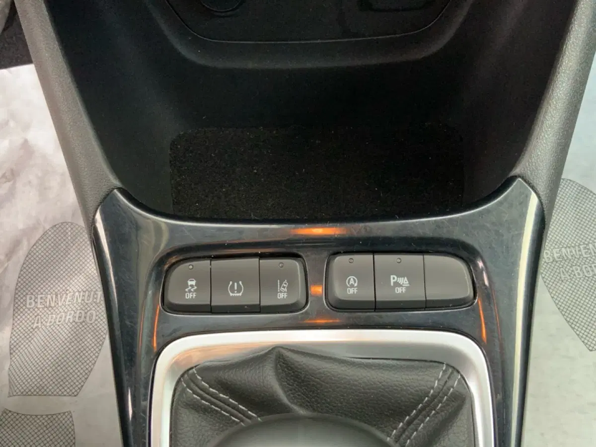 Opel Crossland usata a Perugia (9)