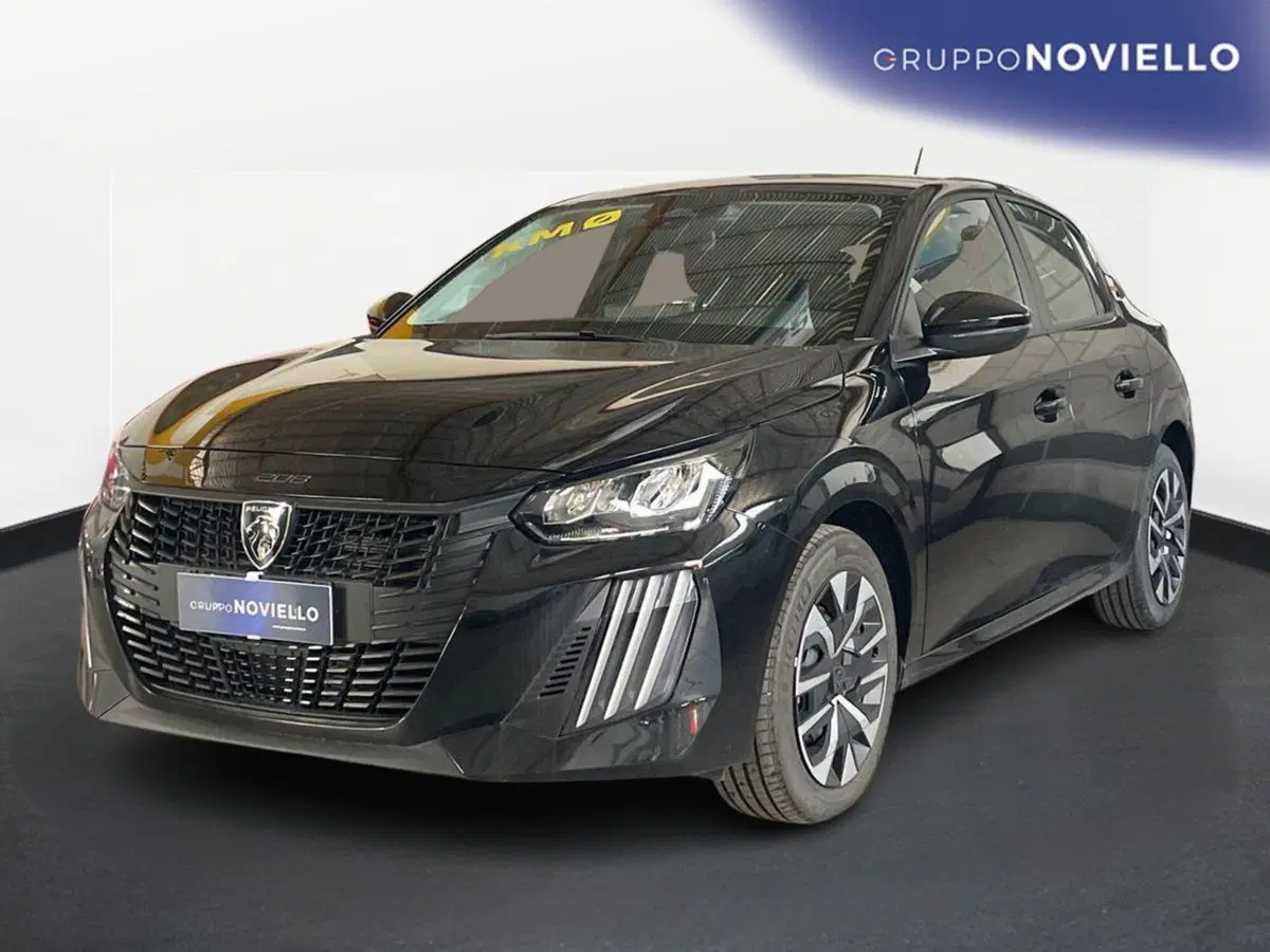Peugeot 208 nuova a Salerno