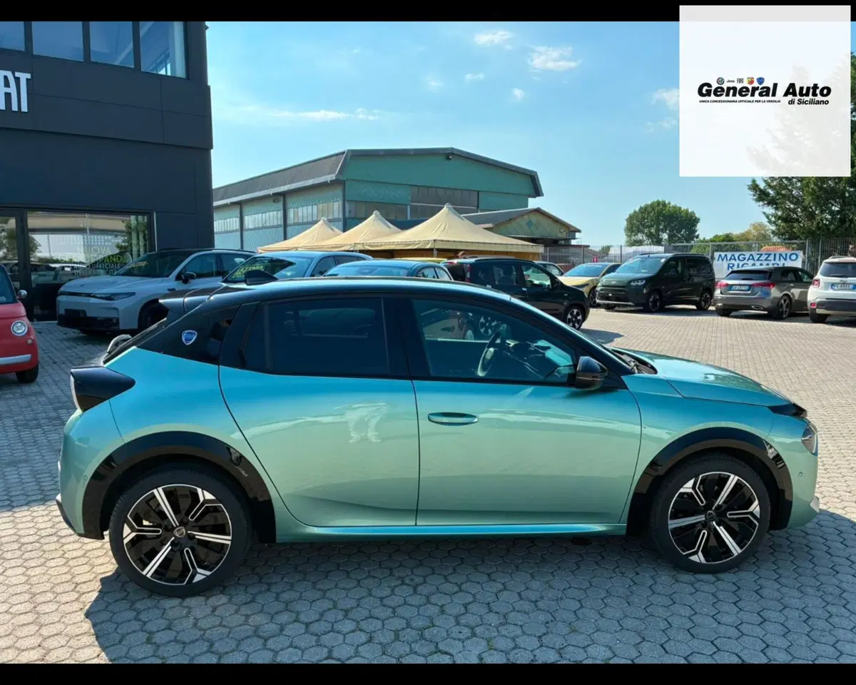 Lancia Ypsilon usata a Lucca (9)