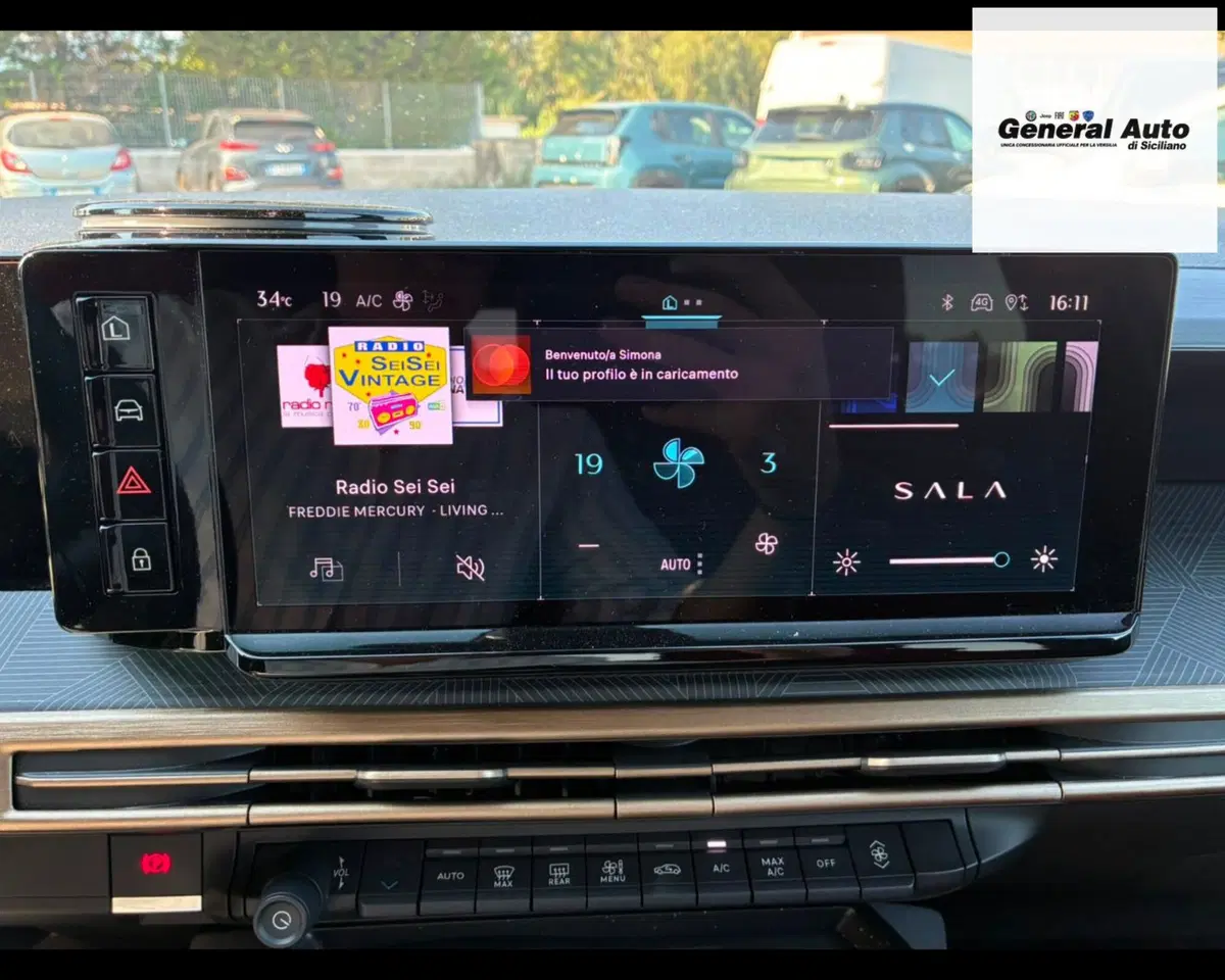 Lancia Ypsilon usata a Lucca (14)