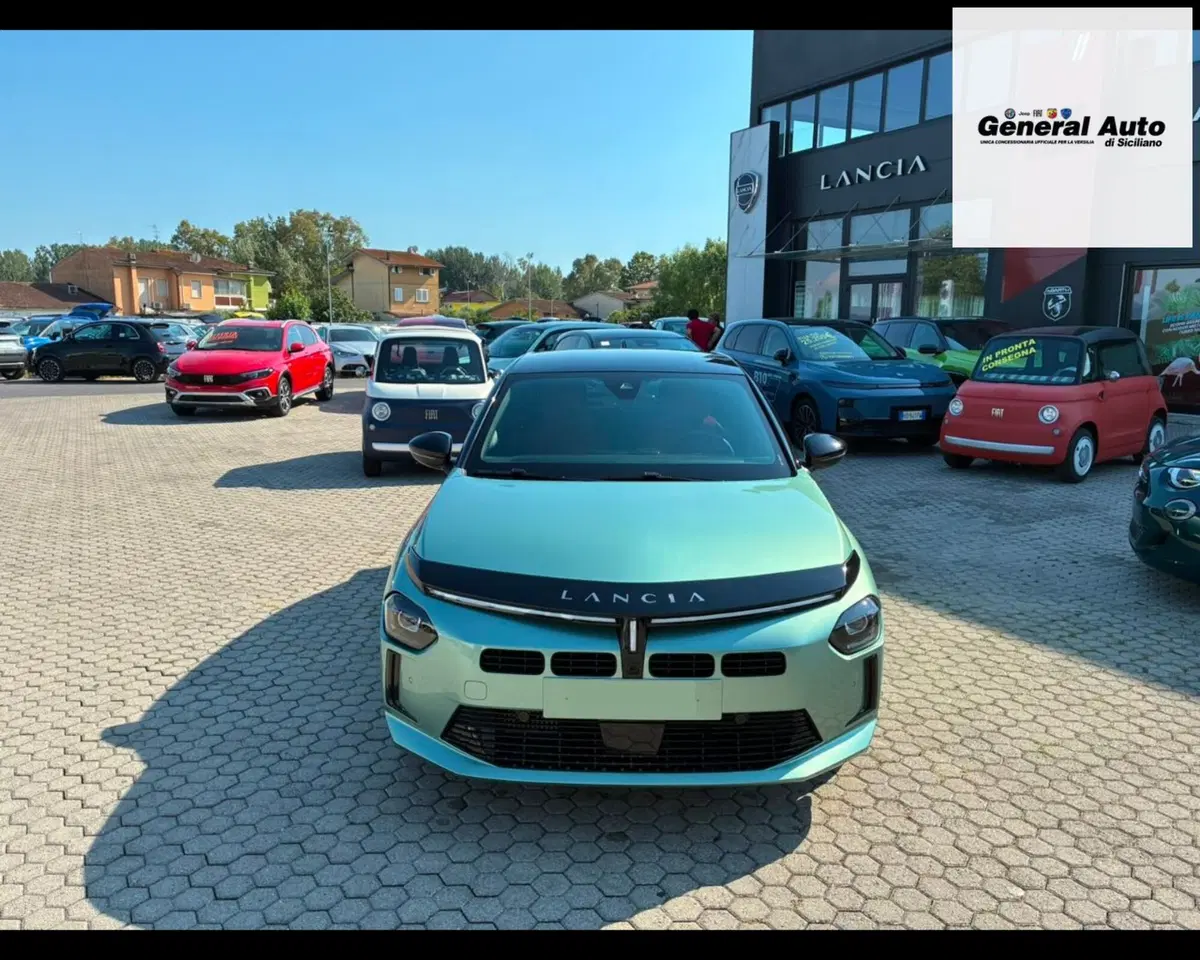 Lancia Ypsilon usata a Lucca (2)