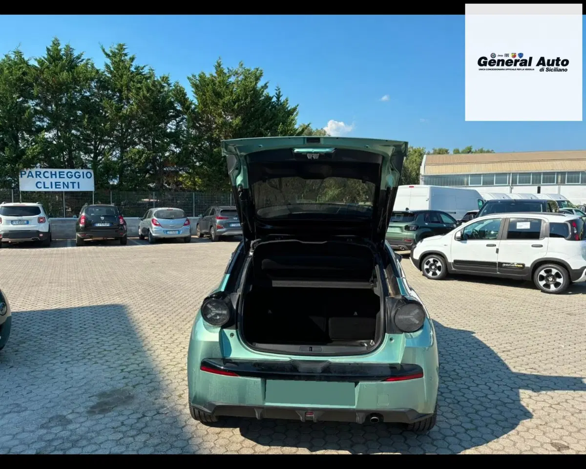 Lancia Ypsilon usata a Lucca (7)