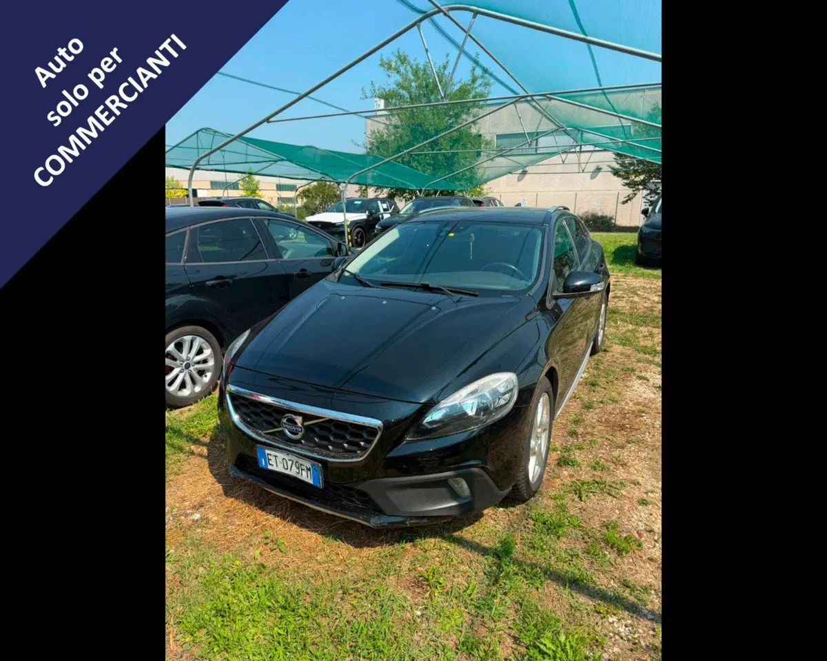 Volvo V40 Cross Country usata a Bologna (13)