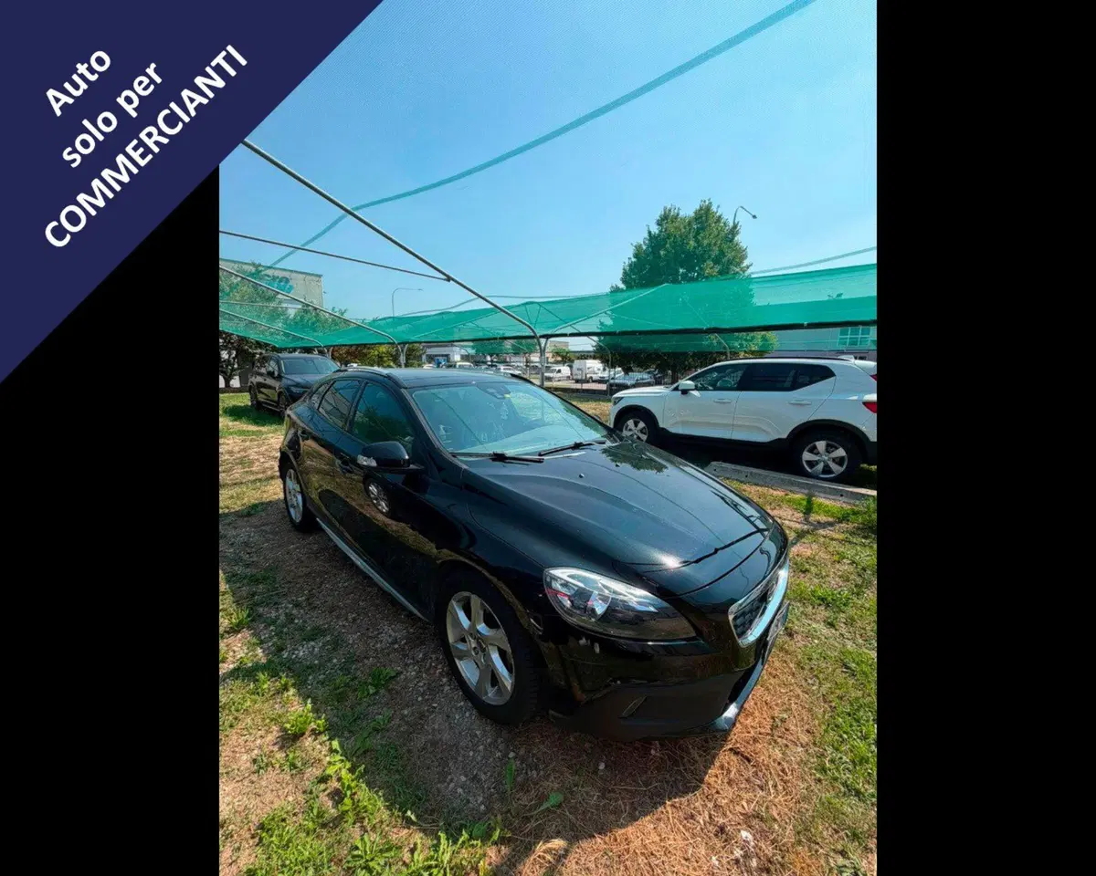 Volvo V40 Cross Country usata a Bologna (5)