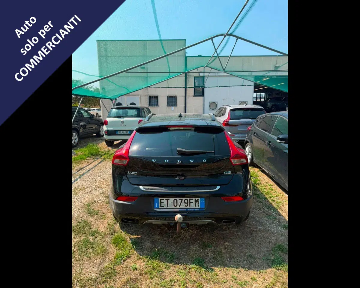 Volvo V40 Cross Country usata a Bologna (7)