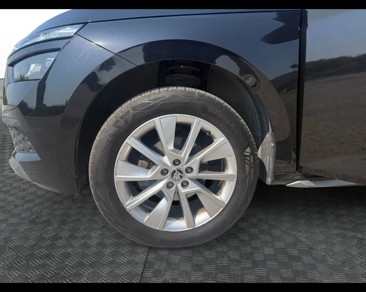 Skoda Kamiq usata a Ravenna (14)
