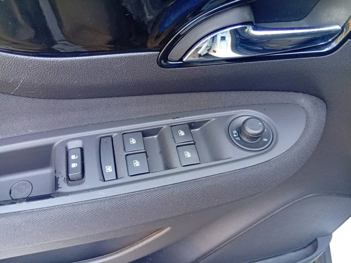 Opel Mokka usata a Brescia (15)