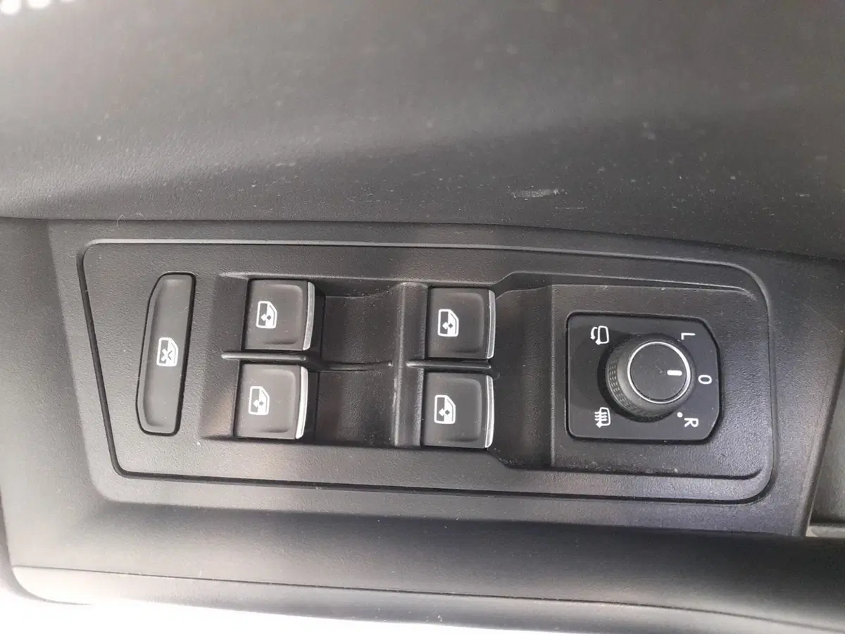 Volkswagen T-Roc usata a Bologna (9)
