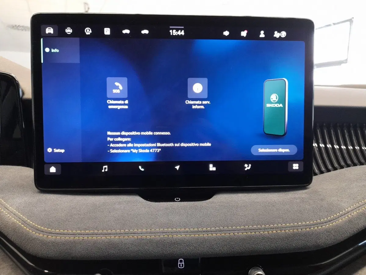 Skoda Superb usata a Bologna (14)