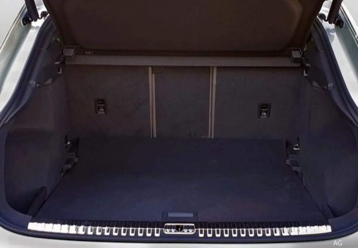 Audi Q3 Sportback usata a Salerno (16)