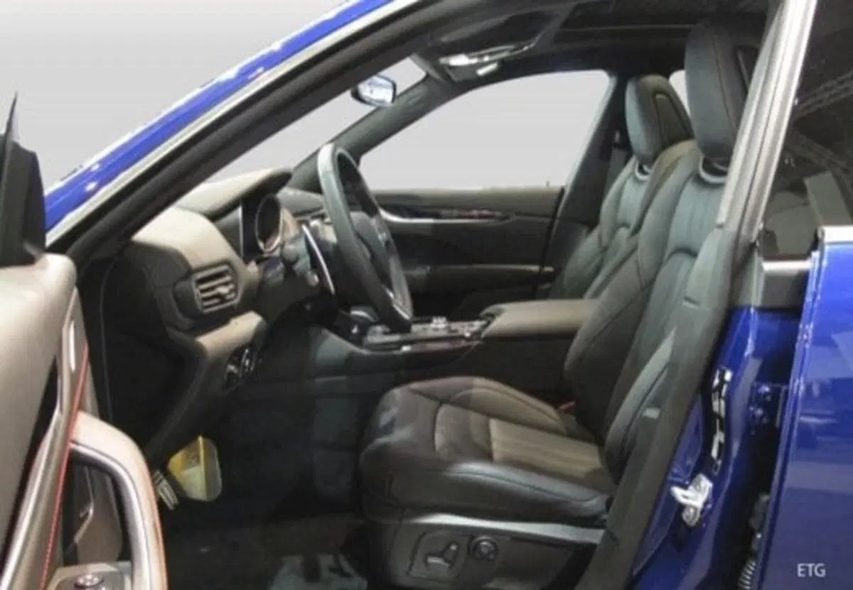 Maserati Levante usata a Salerno (9)