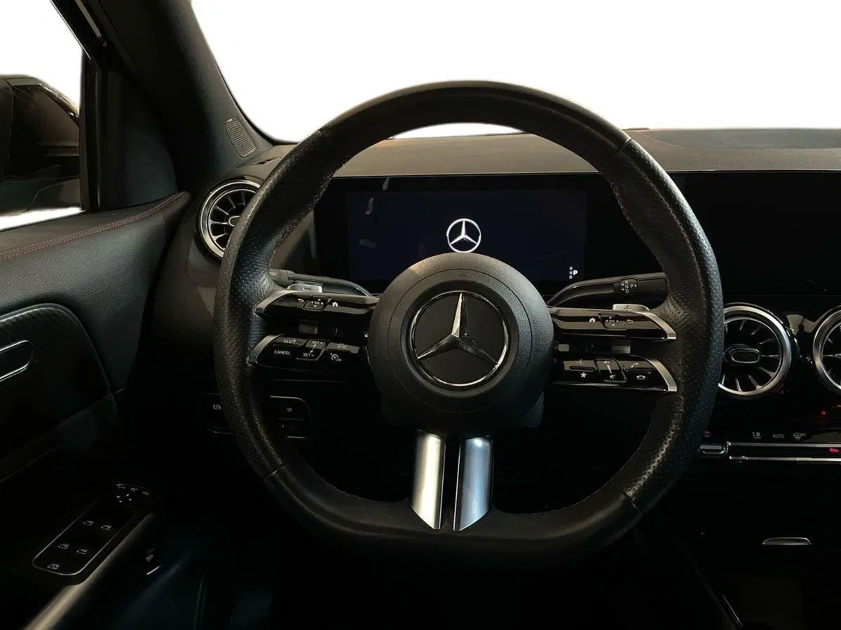 Mercedes-Benz GLA SUV usata a Firenze (11)
