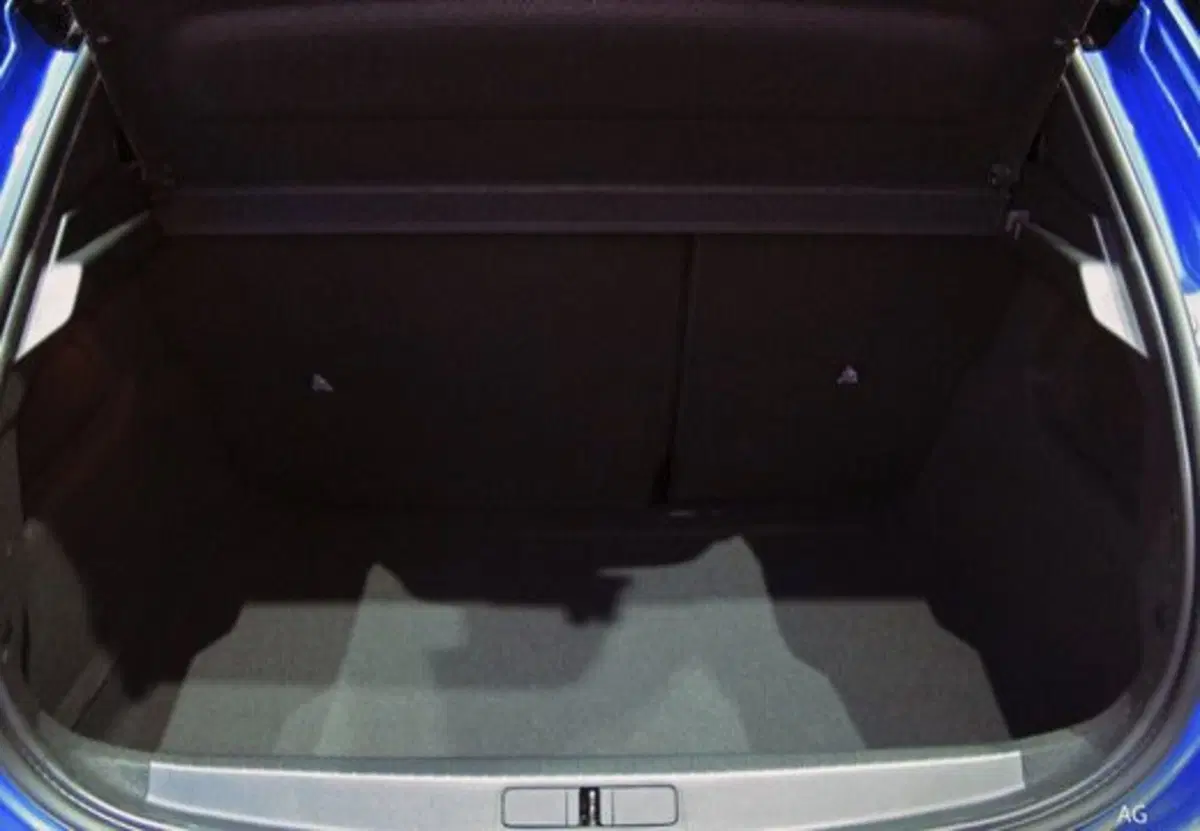 Peugeot 208 usata a Salerno (19)