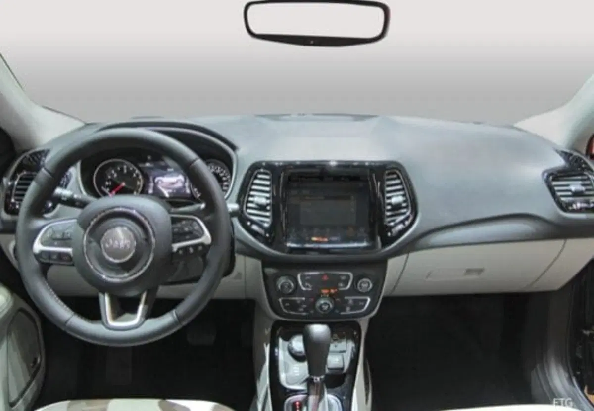 Jeep Compass usata a Salerno (18)