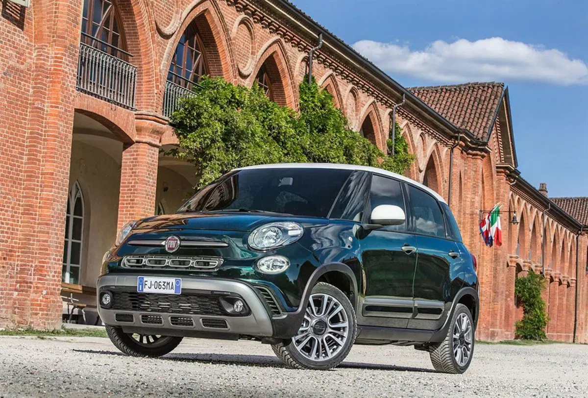 Fiat 500L usata a Salerno (3)