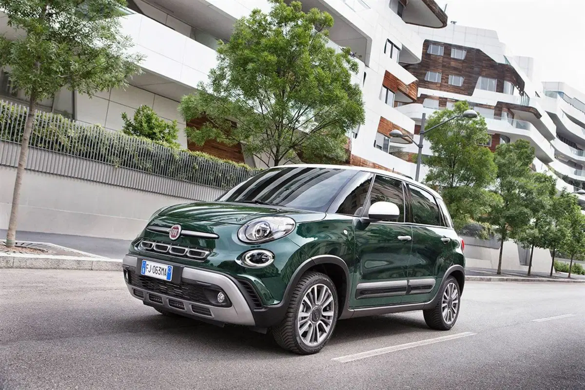 Fiat 500L usata a Salerno (4)