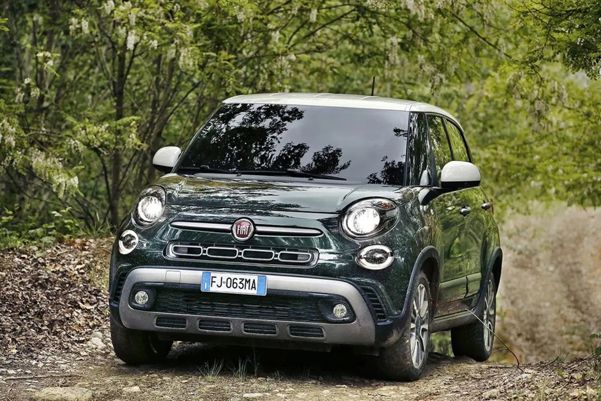 Fiat 500L usata a Salerno (7)