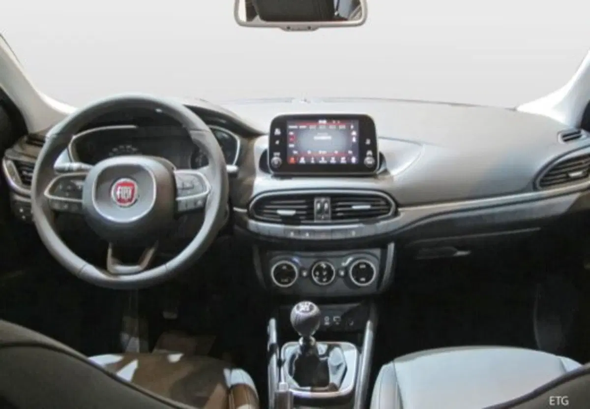 Fiat Tipo Station Wagon usata a Salerno (19)