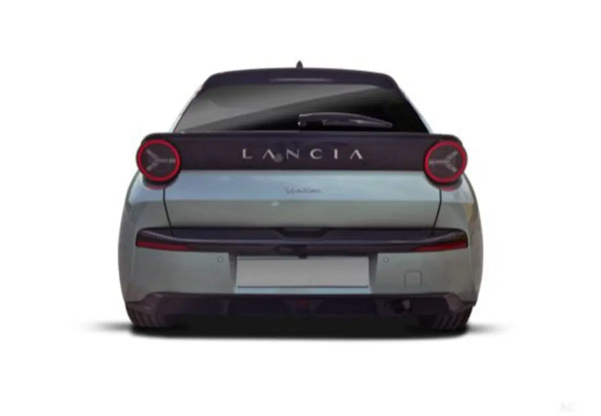 Lancia Ypsilon usata a Salerno (7)