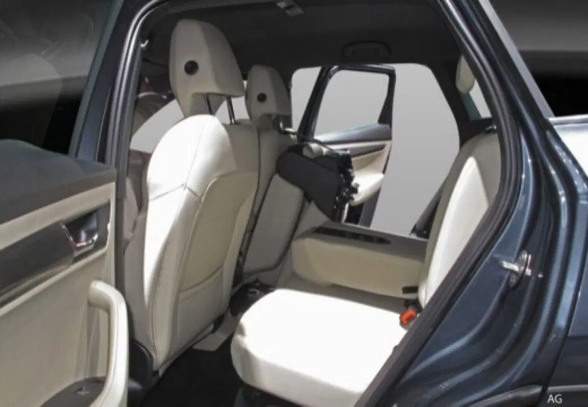 Skoda Karoq usata a Salerno (11)