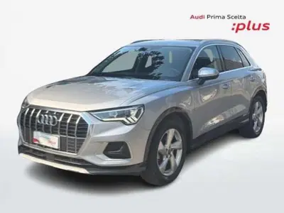 Audi Q3 35 2.0 tdi Business Advanced s-tronic del 2025 usata a Prato