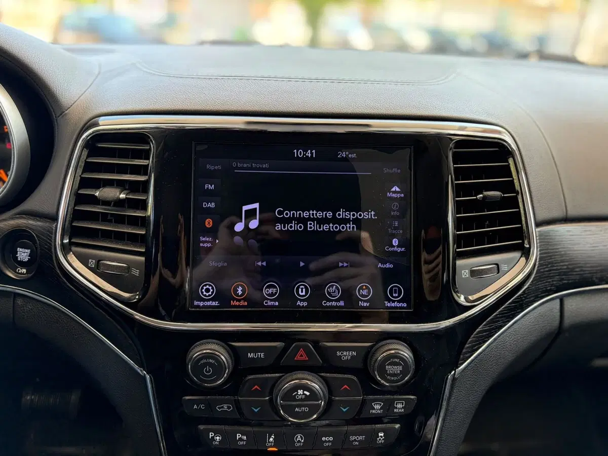 Jeep Grand Cherokee usata a Ancona (12)