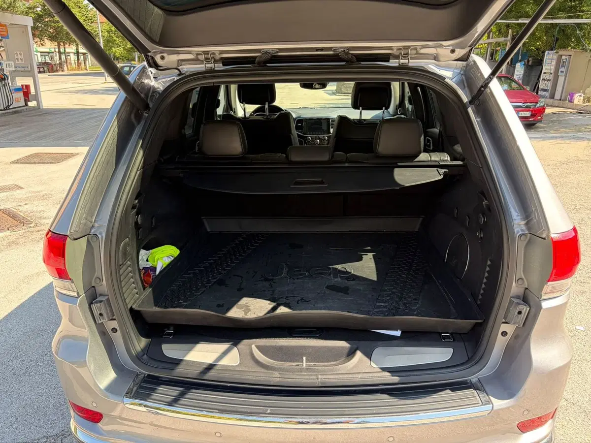 Jeep Grand Cherokee usata a Ancona (17)