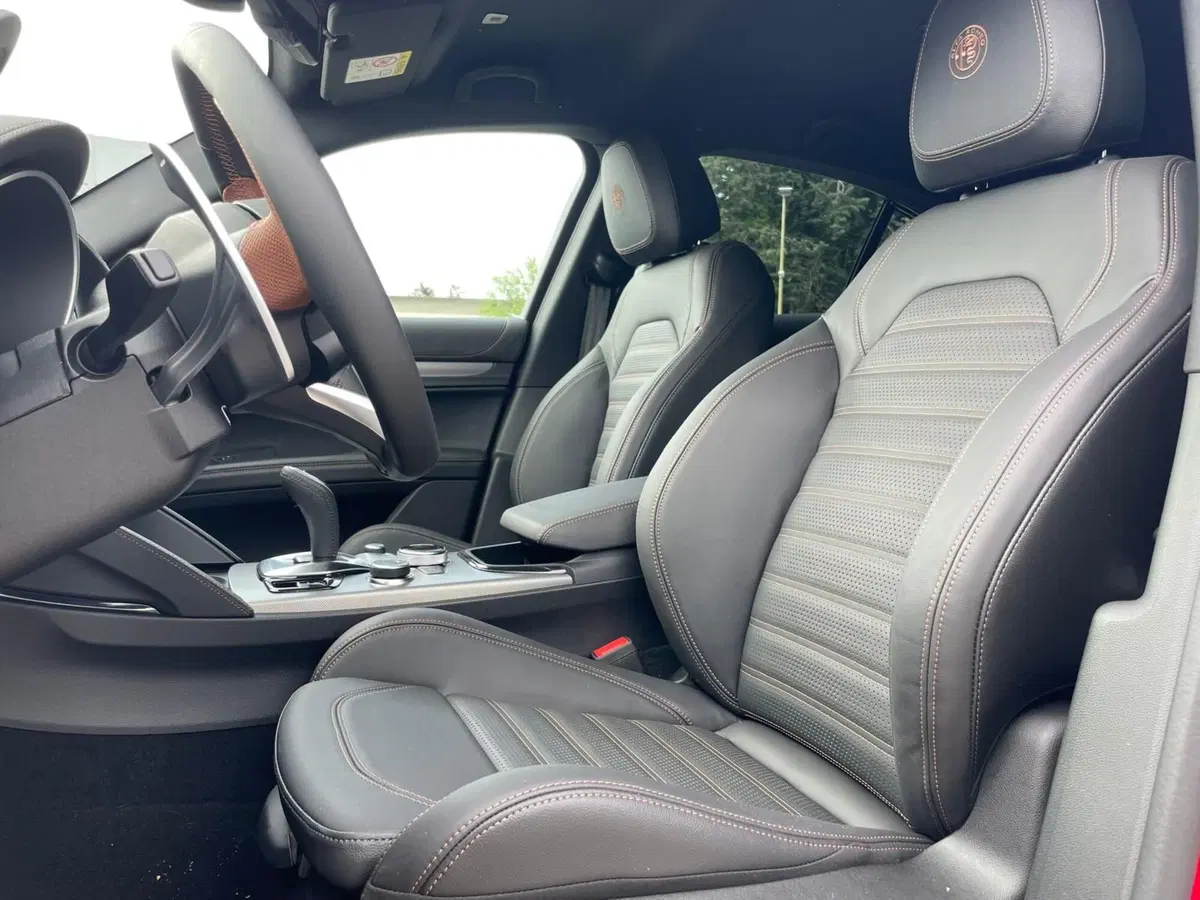 Alfa Romeo Stelvio usata a Ancona (9)