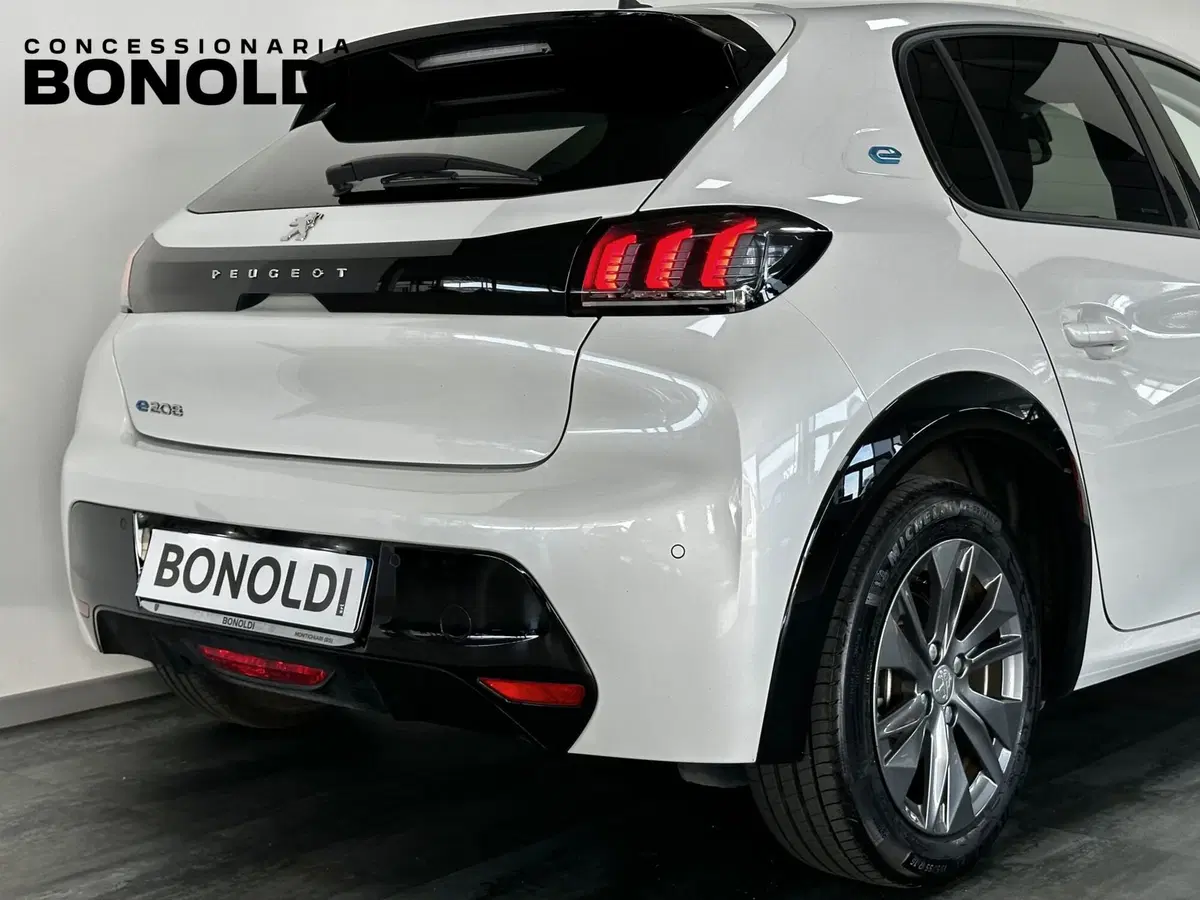 Peugeot 208 usata a Brescia (12)