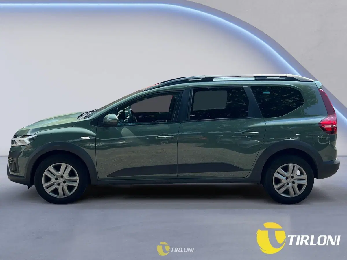 Dacia Jogger usata a Milano (8)