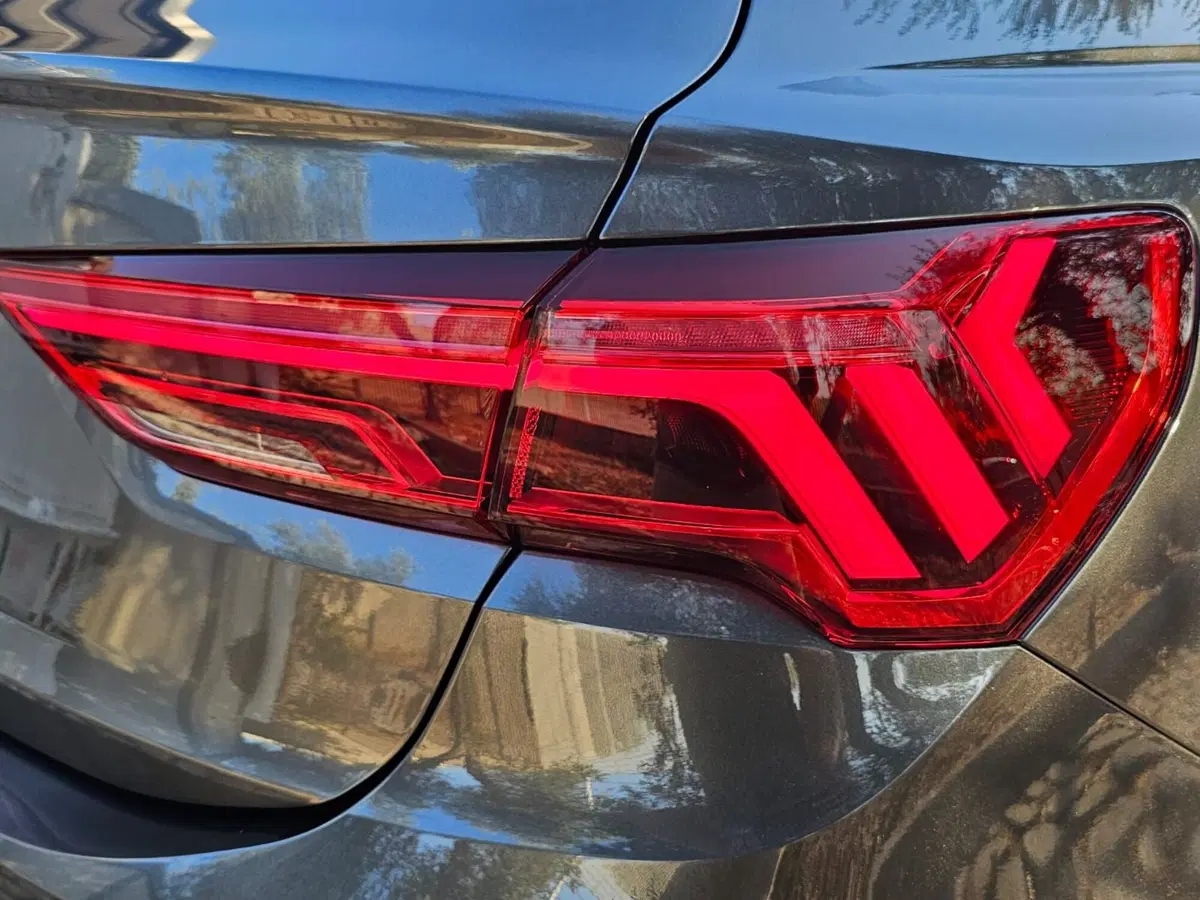 Audi Q3 Sportback usata a Bari (10)