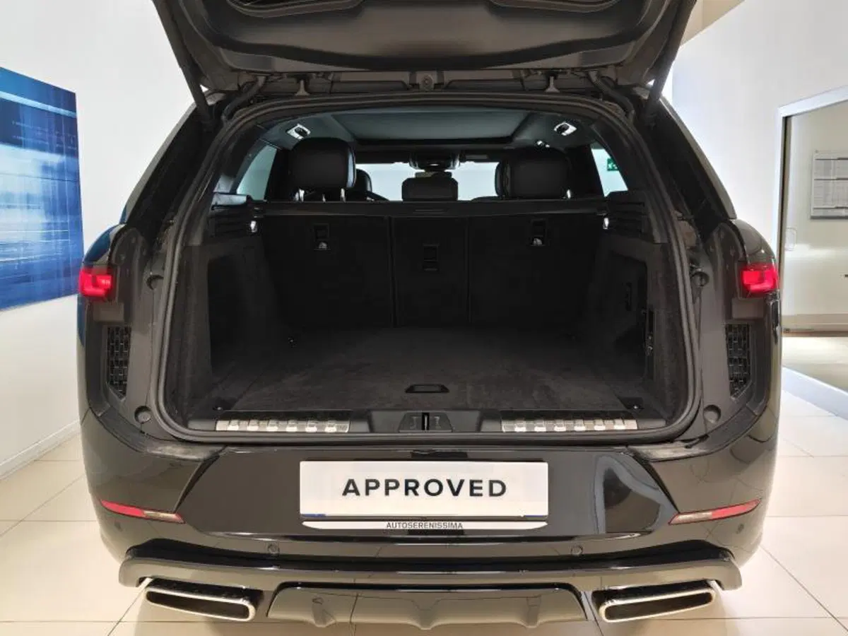 Land Rover Range Rover Sport usata a Venezia (12)