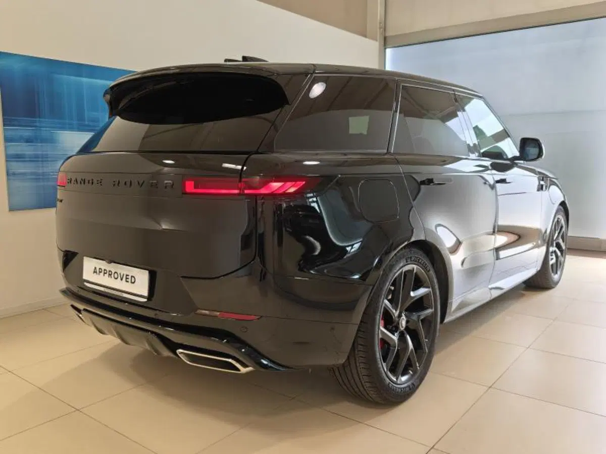 Land Rover Range Rover Sport usata a Venezia (2)