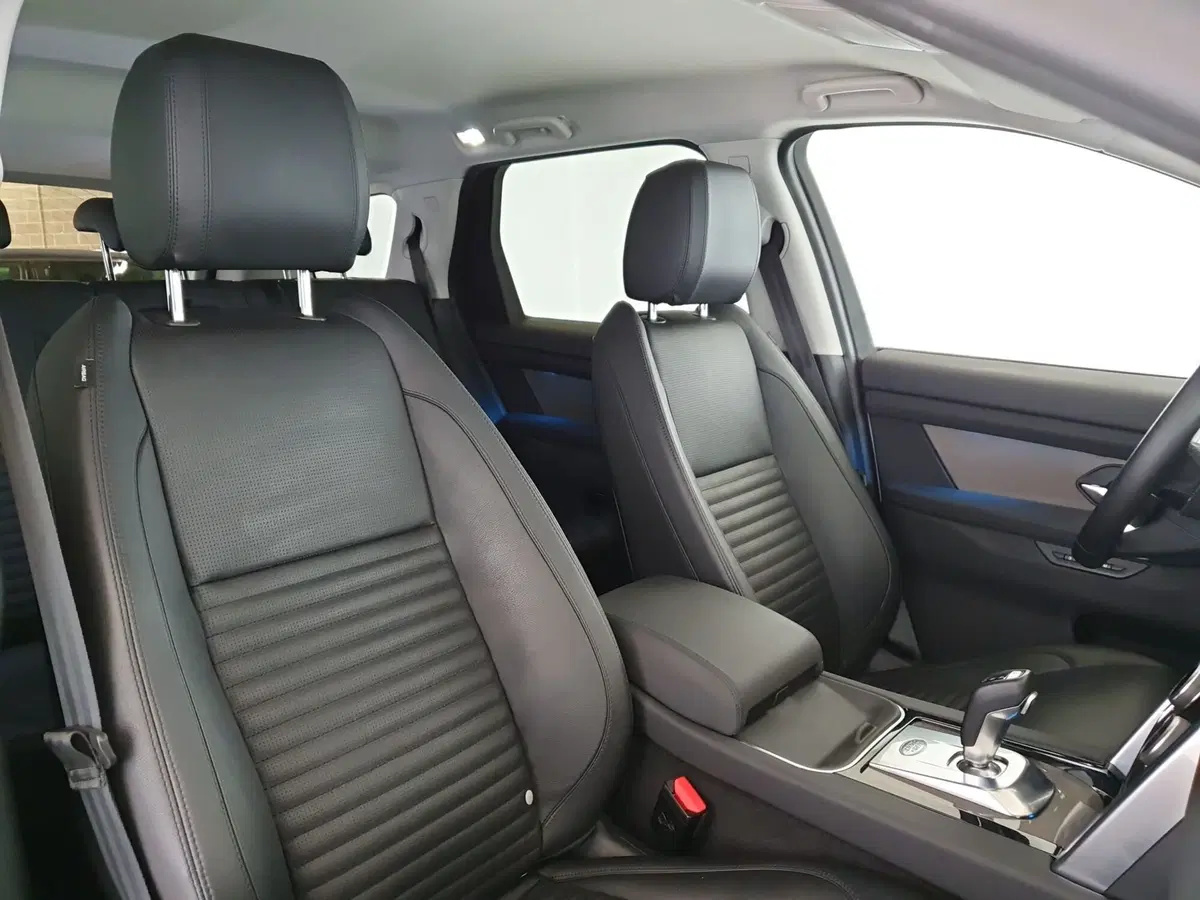 Land Rover Discovery Sport usata a Monza e Brianza (14)