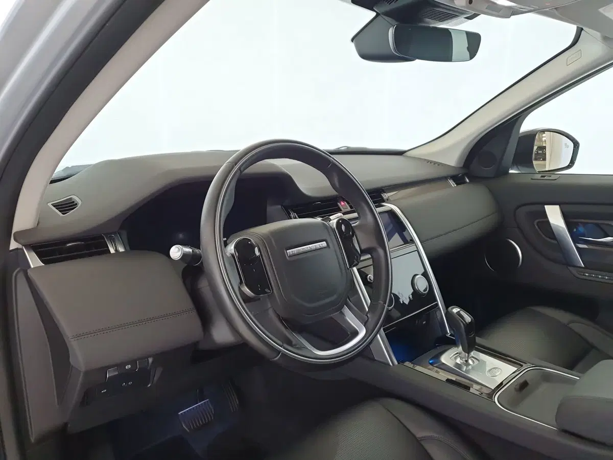 Land Rover Discovery Sport usata a Monza e Brianza (15)