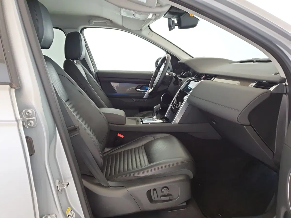 Land Rover Discovery Sport usata a Monza e Brianza (3)