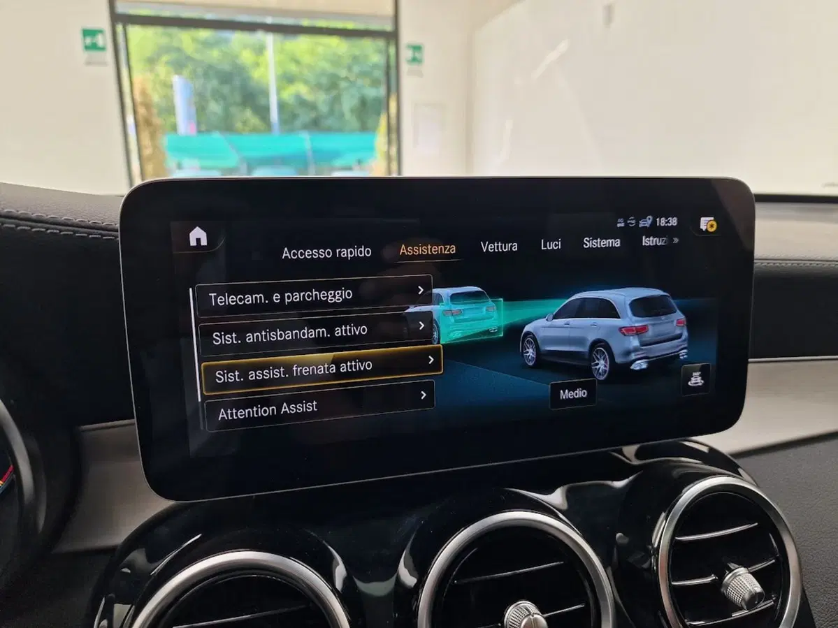 Mercedes-Benz GLC SUV usata a Verbano Cusio Ossola (14)