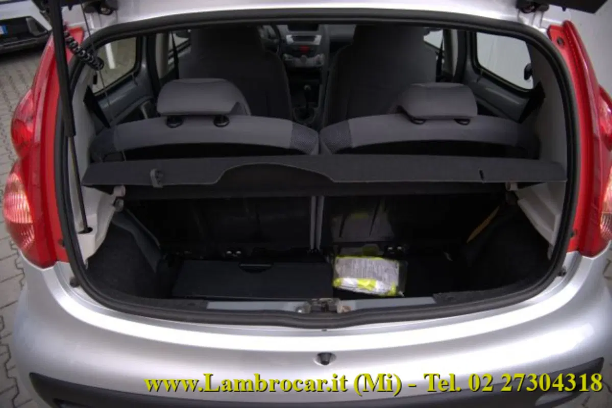 Peugeot 107 usata a Milano (11)
