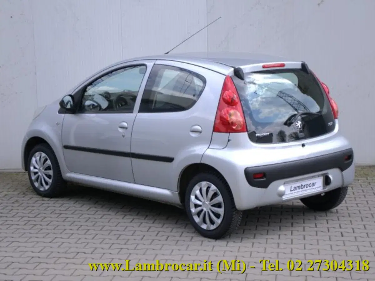 Peugeot 107 usata a Milano (12)