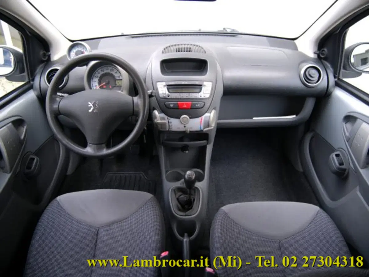 Peugeot 107 usata a Milano (2)