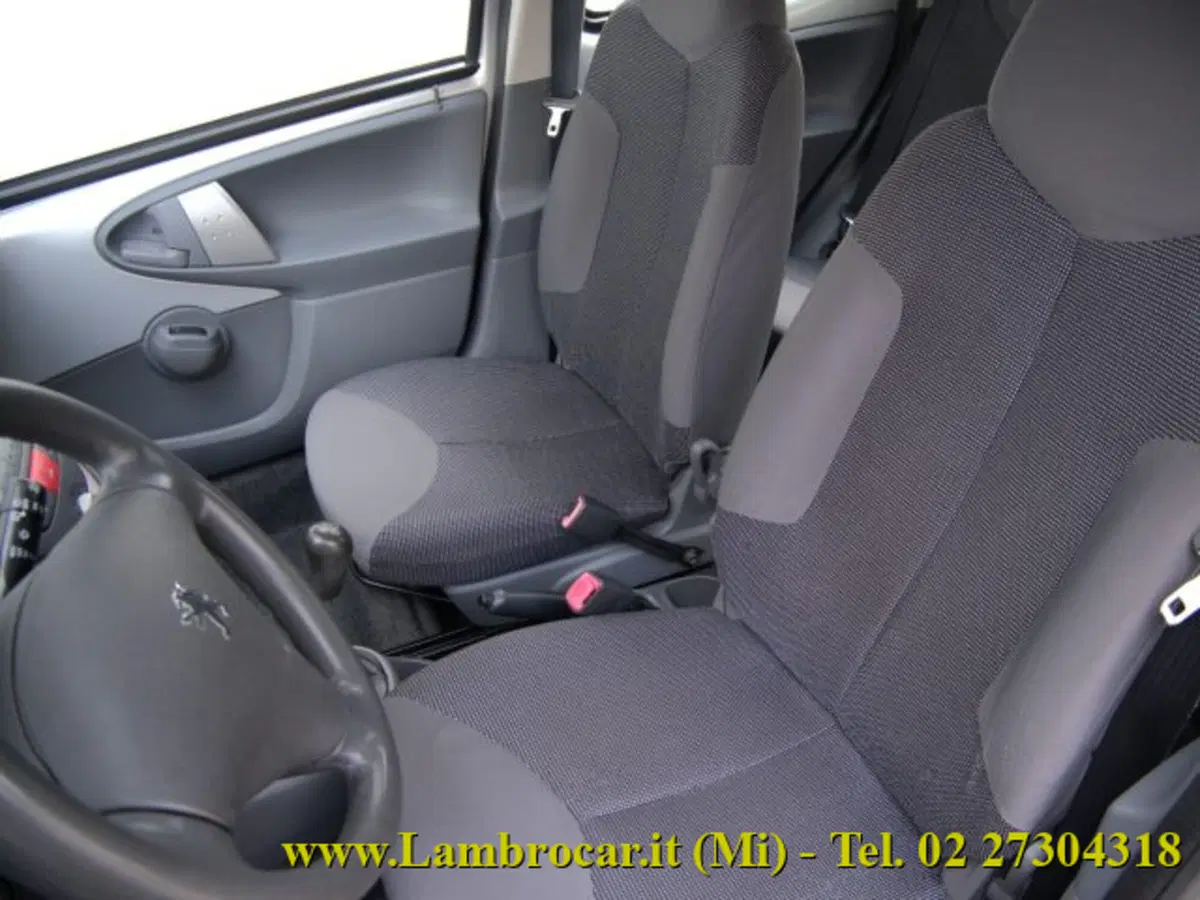 Peugeot 107 usata a Milano (4)