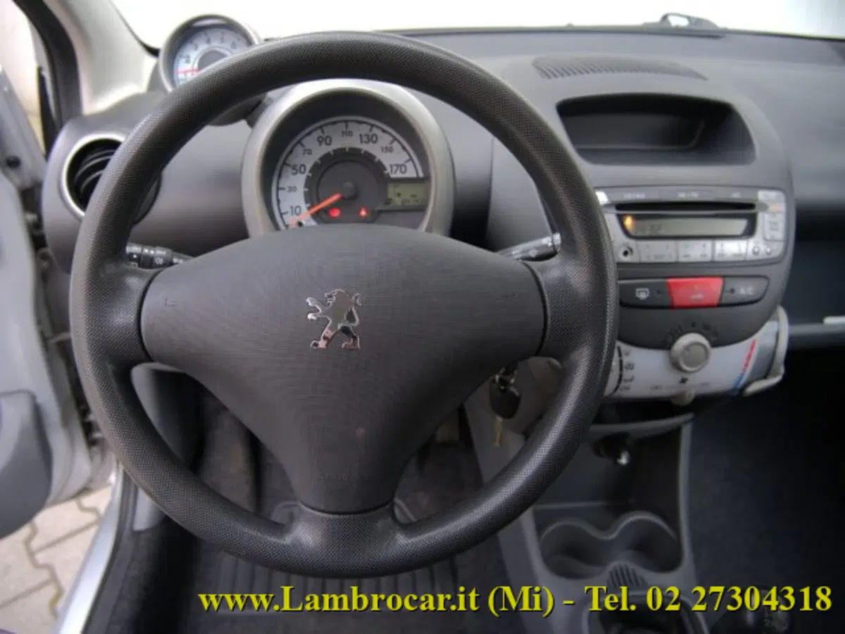Peugeot 107 usata a Milano (6)