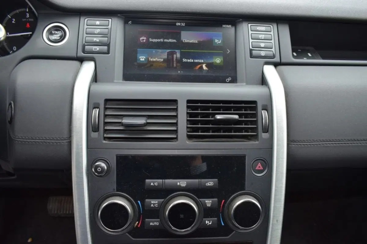 Land Rover Discovery Sport usata a Cuneo (19)