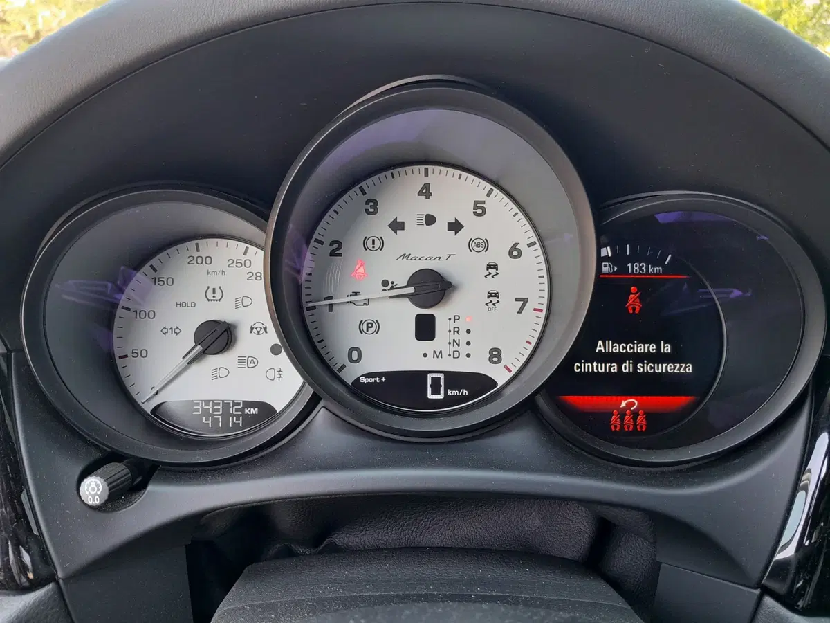 Porsche Macan usata a Cuneo (11)