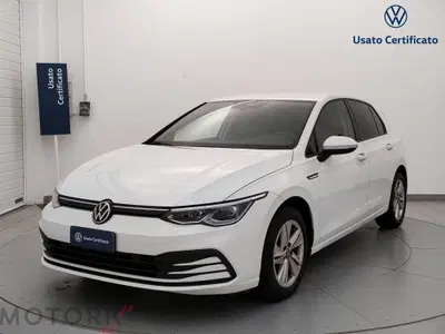 Volkswagen Golf 1.5 TSI EVO ACT Life del 2020 usata a Busto Arsizio