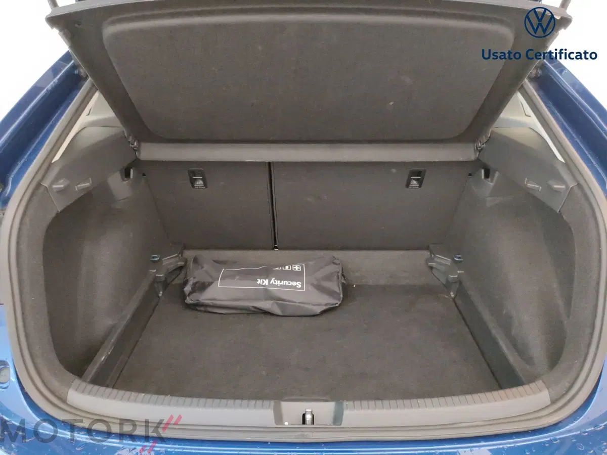 Volkswagen Taigo usata a Varese (9)