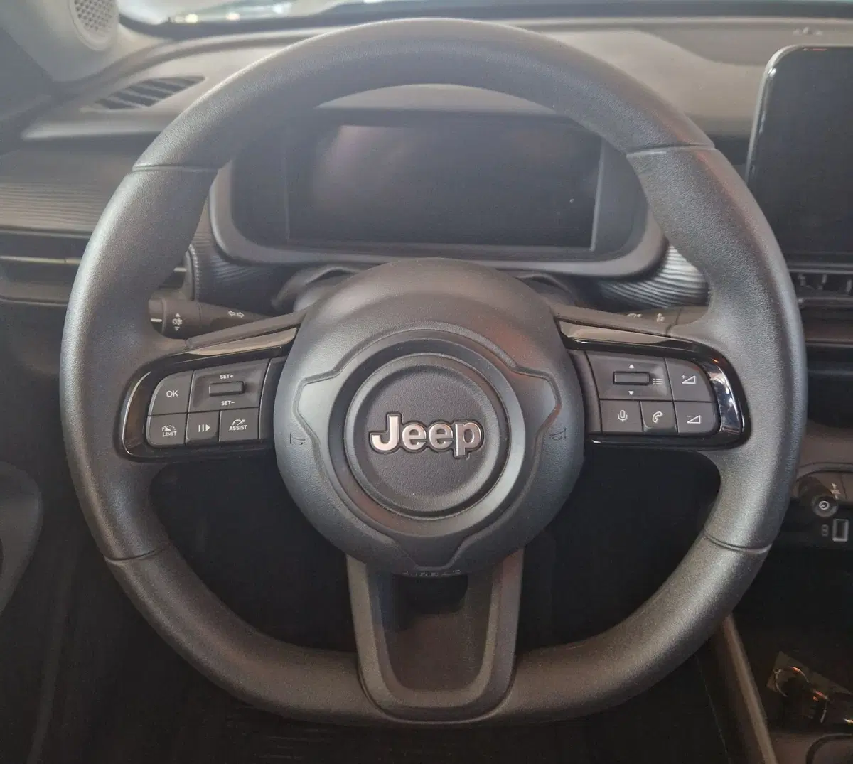 Jeep Avenger usata a Terni (12)