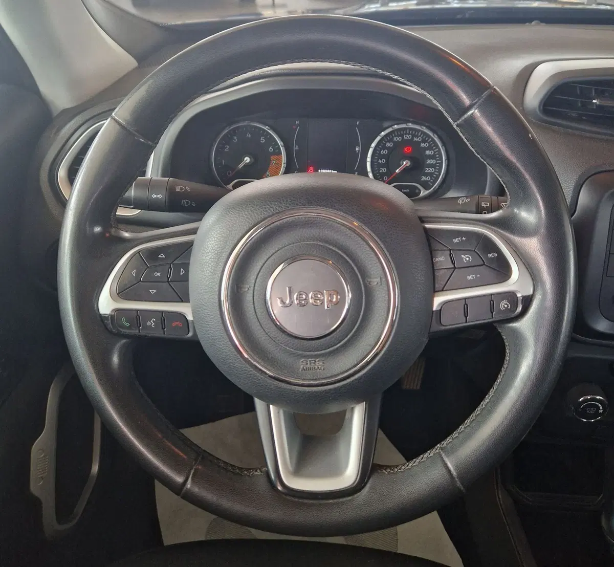 Jeep Renegade usata a Terni (12)
