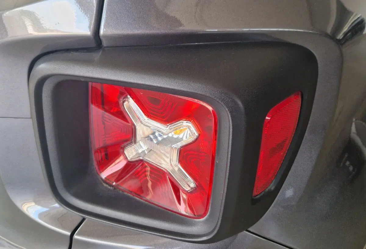 Jeep Renegade usata a Terni (17)